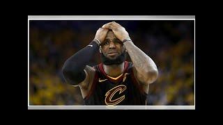 'Worst Play in NBA Finals History?' Twitter (and LeBron James) React to JR Smith's Epic Fail