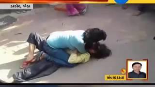 Kheda: Viral Video of Fight between two women in Dakor | Zee24Kalak