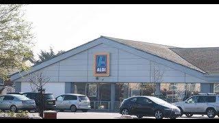 Aldi bans topless shoppers over hygiene concerns during sweltering heatwave