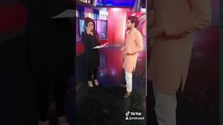 News anchorr Aisha Yousaf and Mohammad Shuaeb doing mimcry