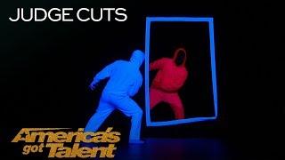 UDI Dance: Glowing Dance Group Performs In Complete Darkness - America's Got Talent 2018