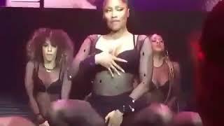 Nikki Minaj Butt Dance and Naked Butt Show