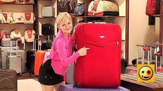 Suitcase With A Surprise - Naked and Funny Prank